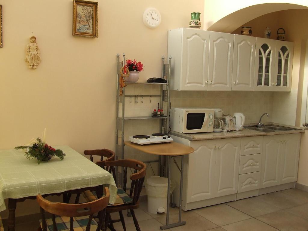 Apartament Abbazia Apartman Eger Pokój zdjęcie